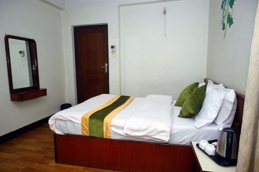 Bouddha Green Hotel Kathmandu Exteriör bild